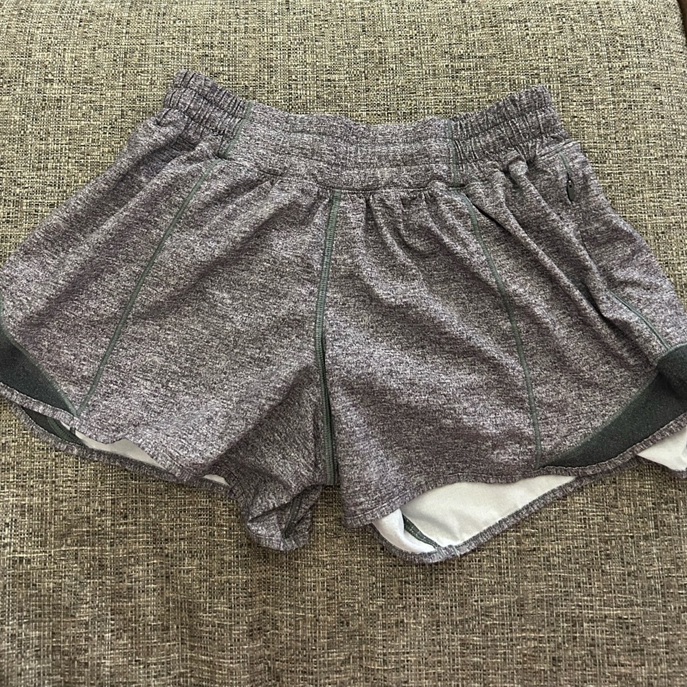 Lululemon Hotty Hot Shorts. Size 4. 2.5”
